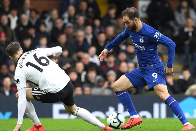 尹鸿博：明天是我生涯最后一场中超，因伤不得不做出退役选择（尹鸿博宣布因伤退役：明日将出战生涯最后一场中超）