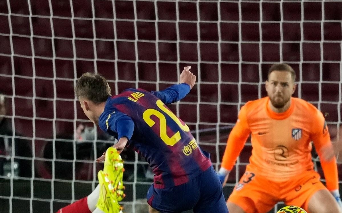 B费vs狼队全场数据：2球1助攻，5次关键传球但丢失19次球权（B费战狼队：梅开二度+1助攻，5次关键传球亦有19次丢失球权）