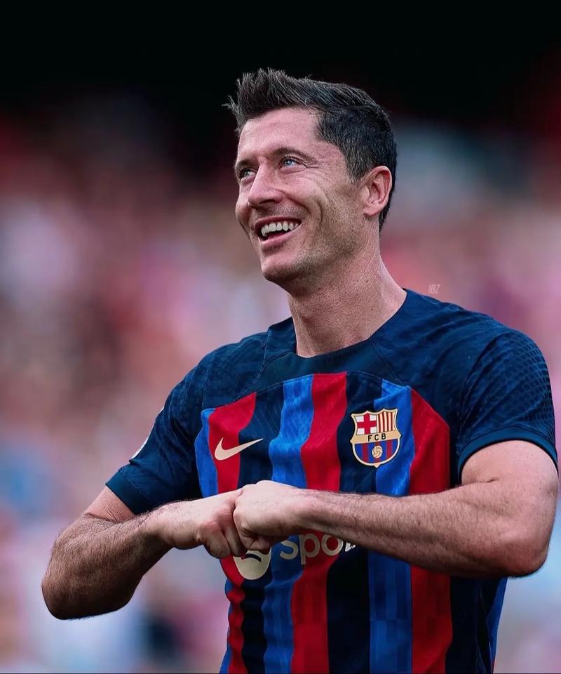 德罗西拿到执教热那亚首胜，目前带队成绩1胜2平保持不败（德罗西迎来执教热那亚首胜，开局1胜2平延续不败）