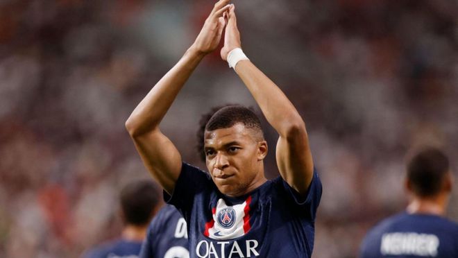 广东大胜后3喜1忧！杜锋终于开窍，王洪泽接班二飞，杜润旺退化（广东大胜三喜一忧：杜锋用人见效，王洪泽接棒二飞，杜润旺状态下滑）