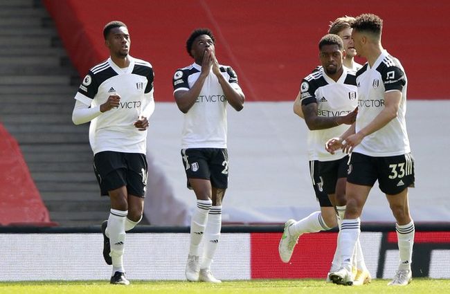 0-8惨败，中国女足官微：正视差距，珍惜与世界强队过招的机会（0比8遭重创，中国女足官微：直面差距，珍惜同世界强队切磋良机）