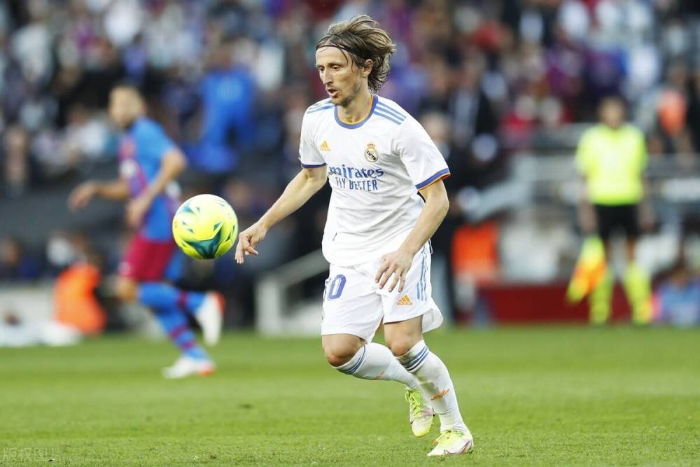 尤文vs帕福斯大名单：伊尔迪兹领衔，布雷默、鲁加尼伤愈归队（尤文战帕福斯名单出炉：伊尔迪兹压阵，布雷默、鲁加尼复出）