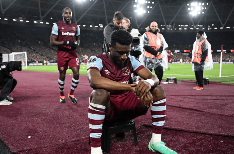 记者：萨拉赫不会随队出征国米，决定由高层和斯洛特共同作出（记者：萨拉赫缺席客战国米，由俱乐部高层与斯洛特联合决定）